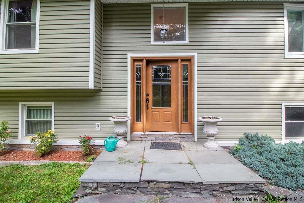 30 Cedar Ridge Road Stone Ridge, NY 12484 - Photo 4 of 26 Photo 4