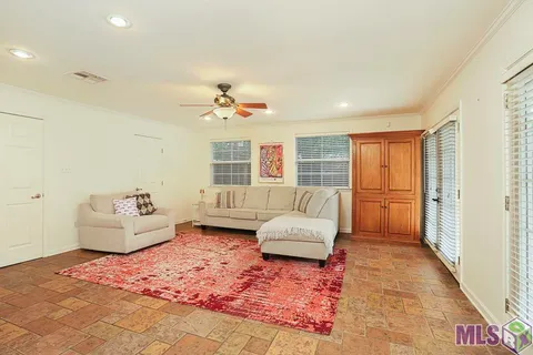 $299,000 | 633 College Hill Drive, Baton Rouge, LA 70808