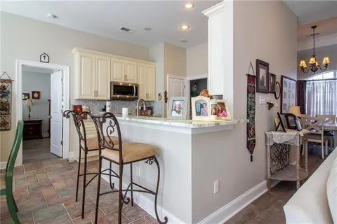 $259,000 | 300 Oak Point Drive, Laplace, LA 70068