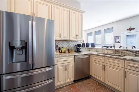 $259,000 | 300 Oak Point Drive, Laplace, LA 70068