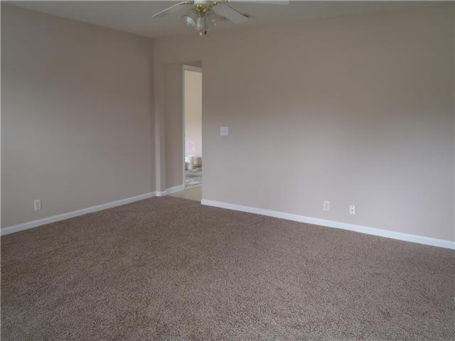 1206 Akins Ridge Drive La Vergne, TN 37086 - Photo 5 of 15 Living Room viewed from Entryway