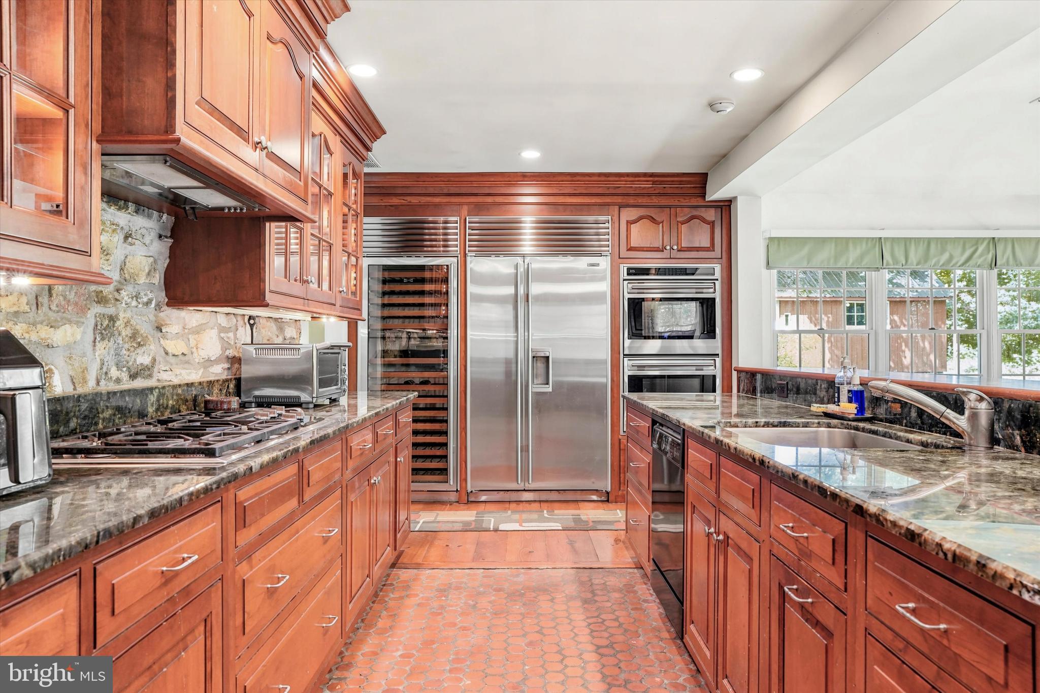 1271 Byberry Road Huntingdon Valley, PA 19006 - Photo 16 of 31 Galley kitchen
