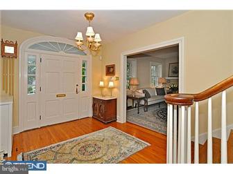 104 Stratford Road Wallingford, PA 19086 - Photo 2 of 12