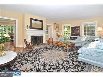 104 Stratford Road Wallingford, PA 19086 - Photo 3 of 12