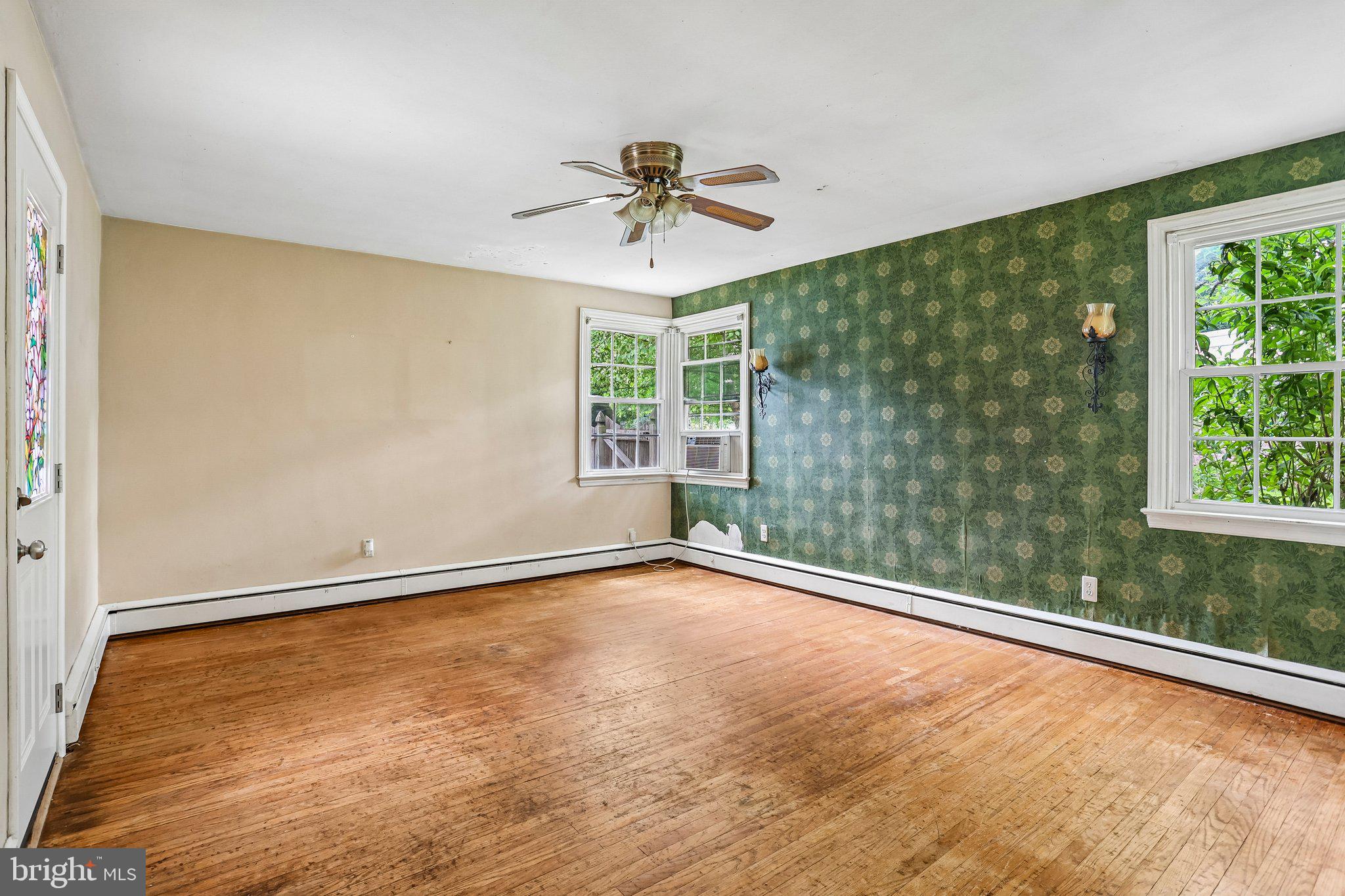 1020 Church Road Wyncote, PA 19095 - Photo 20 of 49 The master bedroom is sizeable....