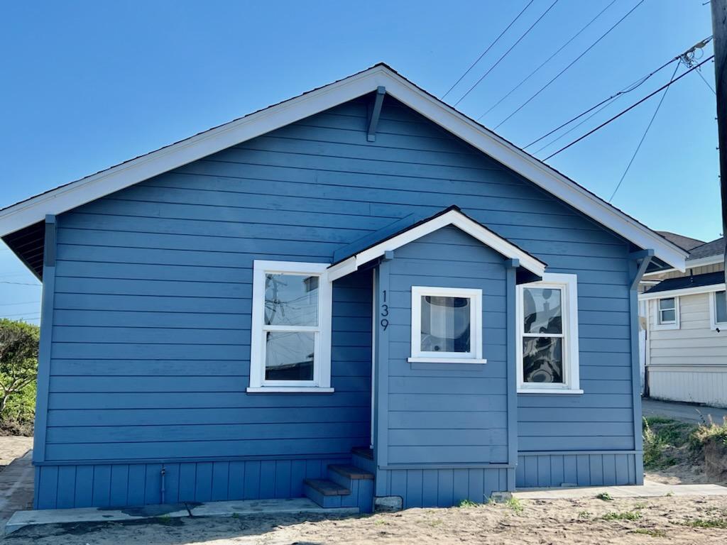 139 Sunset Extension Samoa, CA 95564 - Photo 2 of 17