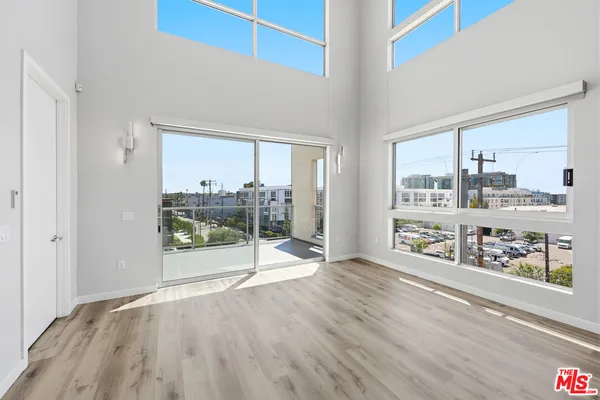 $1,999,000 | 4140 Glencoe Avenue, Unit 516, Marina del Rey, CA 90292
