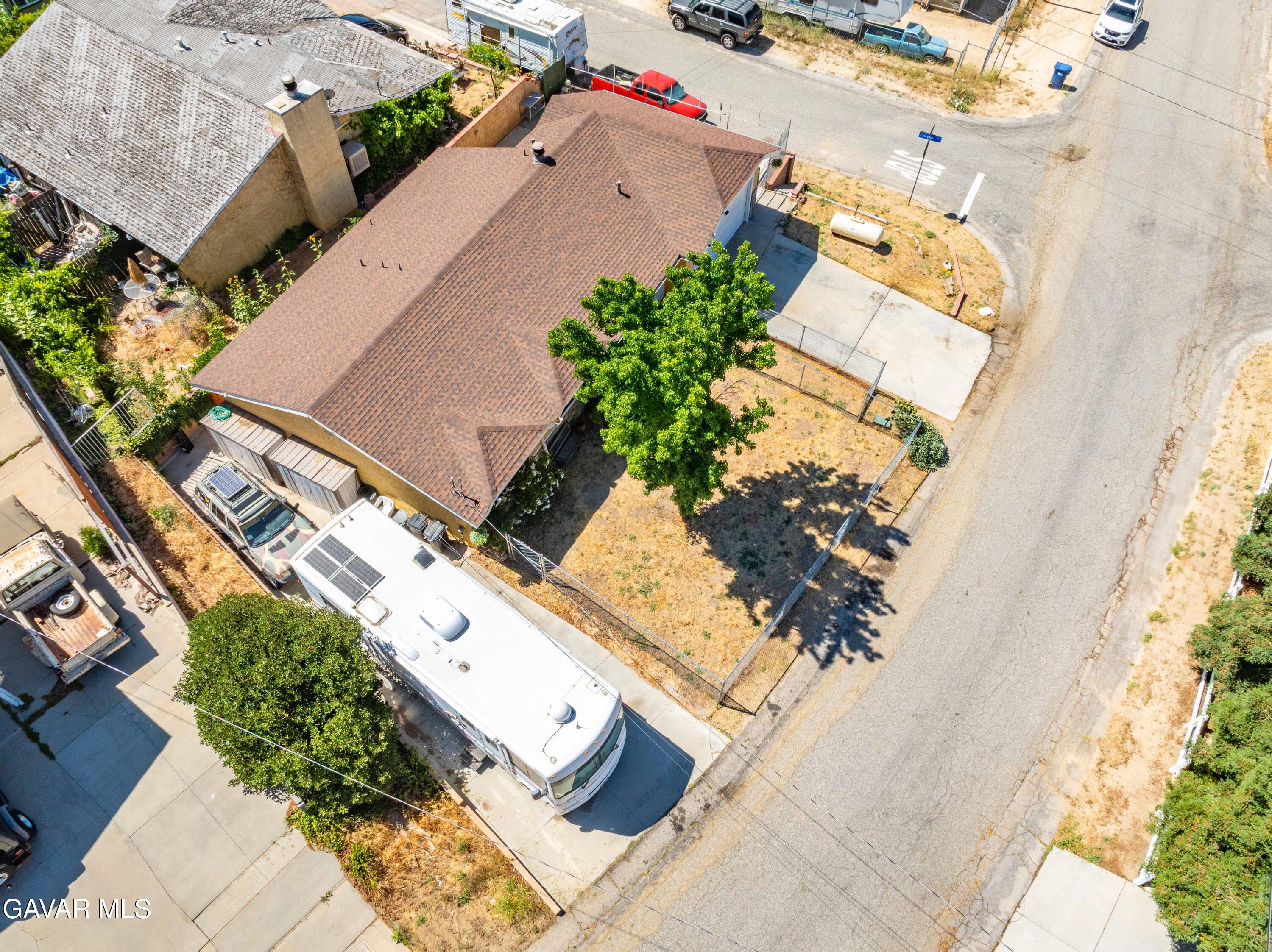 43230 Lookabout Road Lake Hughes, CA 93532 - Photo 31 of 35 an aerial view of residential houses with outdoor space