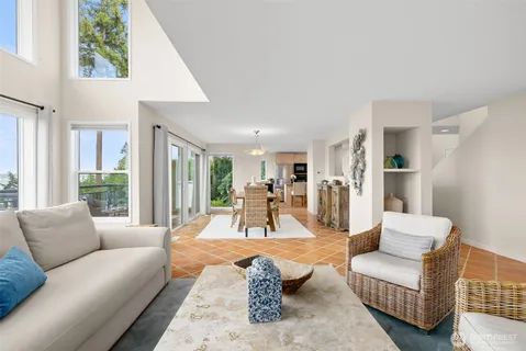 $1,790,000 | 10879 Bill Point Circle Northeast, Bainbridge Island, WA 98110