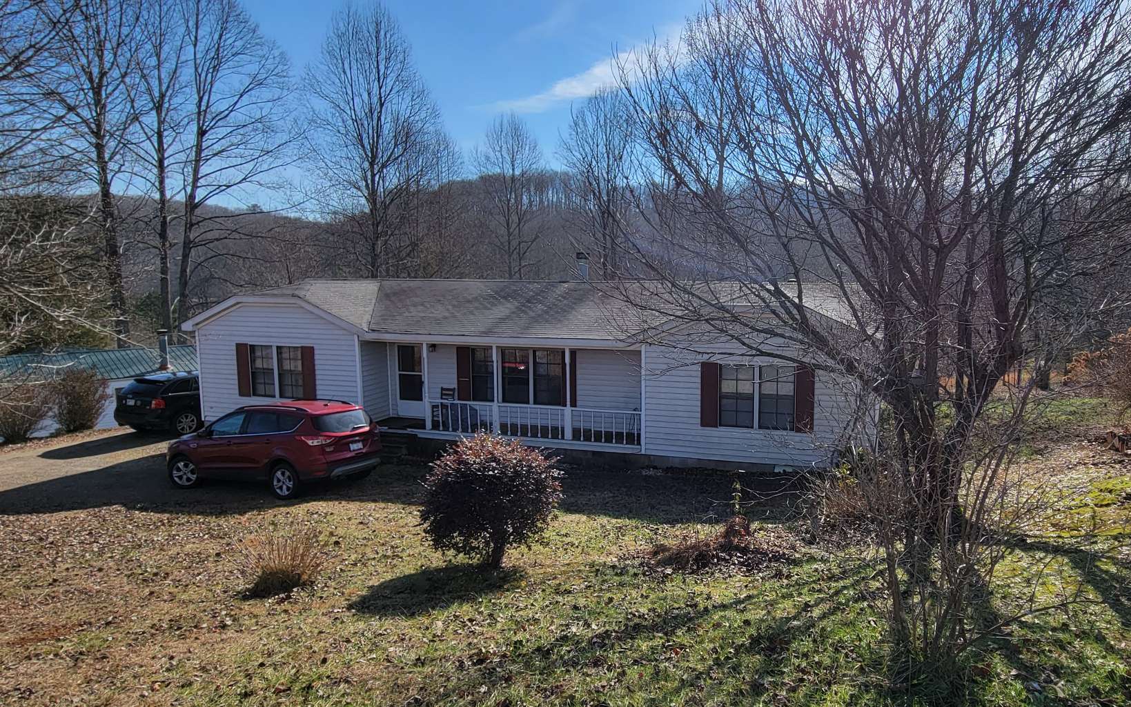 460 Barnard Road Hayesville, NC 28904 - Photo 1 of 4 Main View