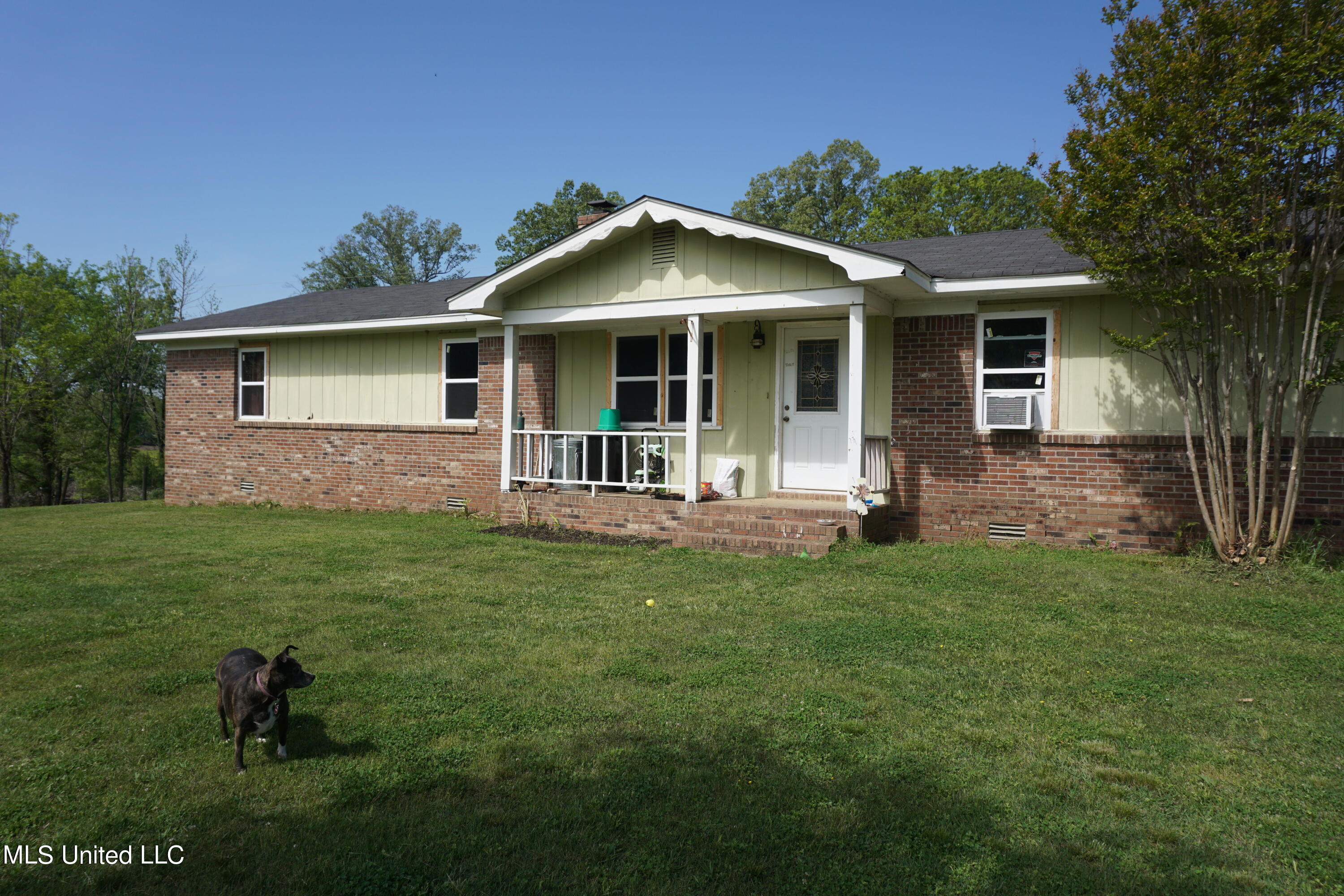 2432 Rader Creek Road Sarah, MS 38665 - Photo 2 of 23 2014-01-01 00.01.54