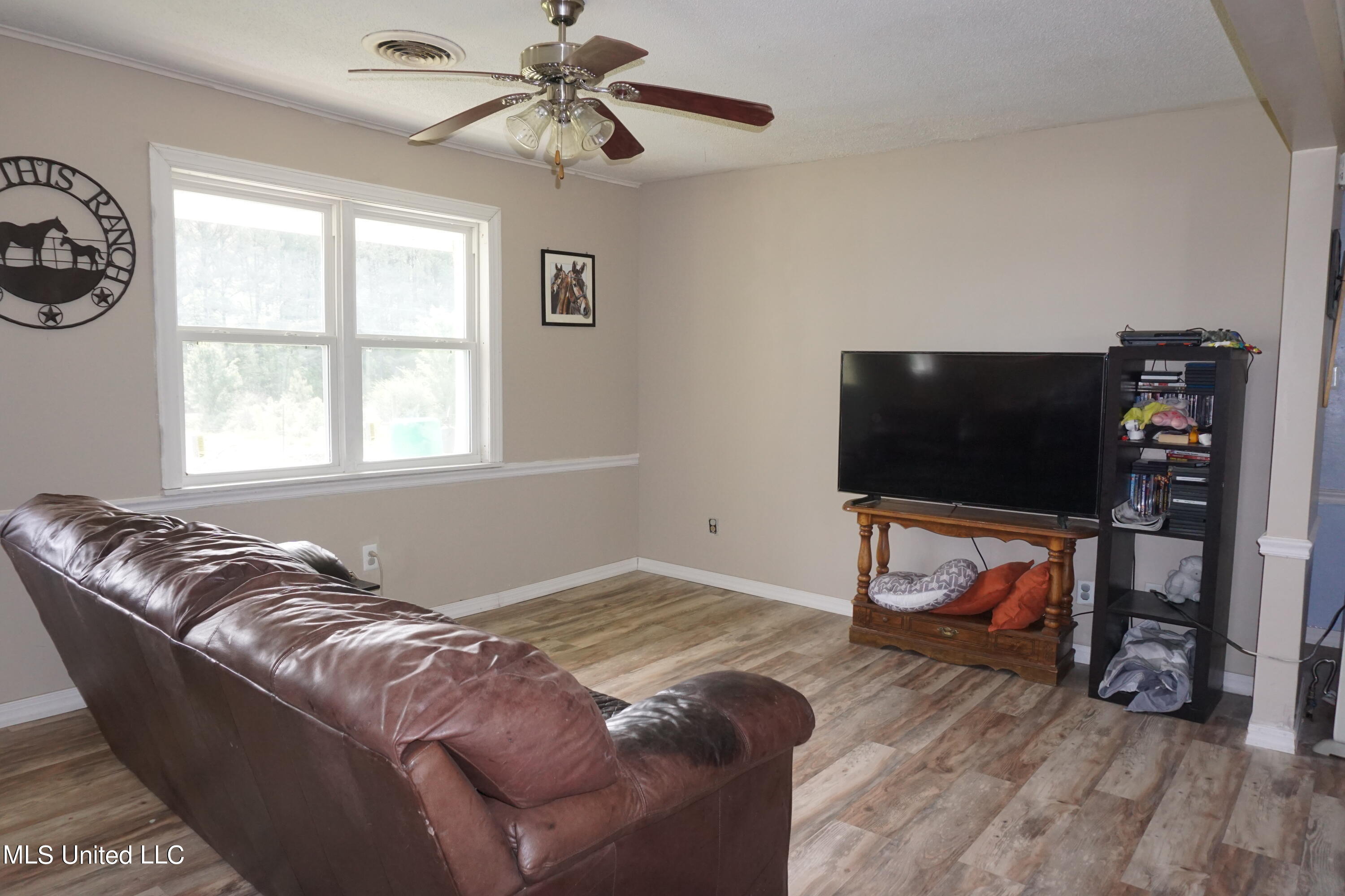 2432 Rader Creek Road Sarah, MS 38665 - Photo 4 of 23 2014-01-01 00.00.28