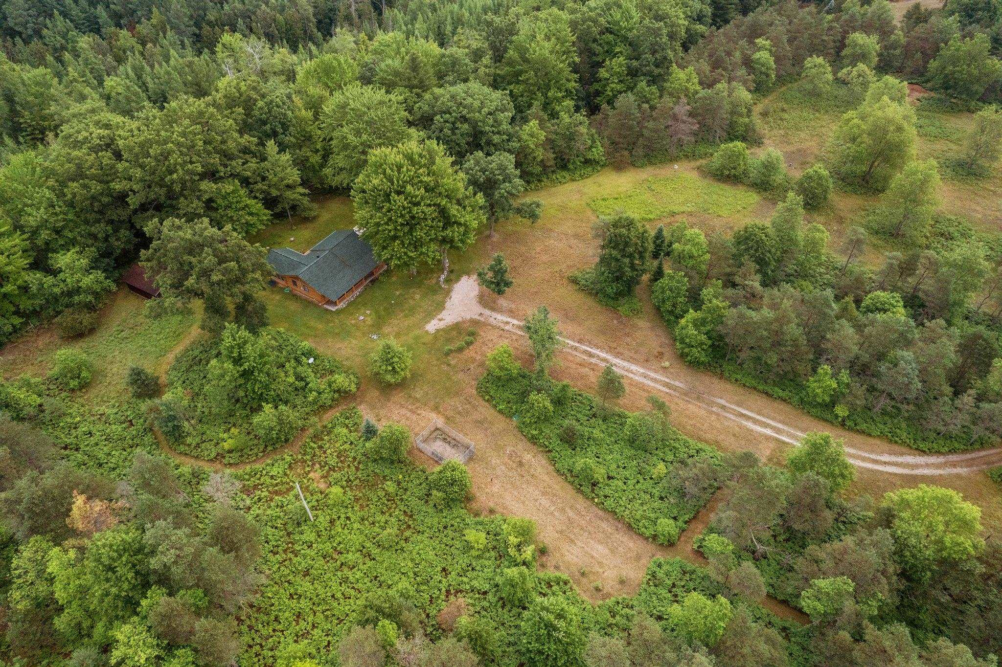 5482 Hodge Road Kingsley, MI 49649 - Photo 3 of 28