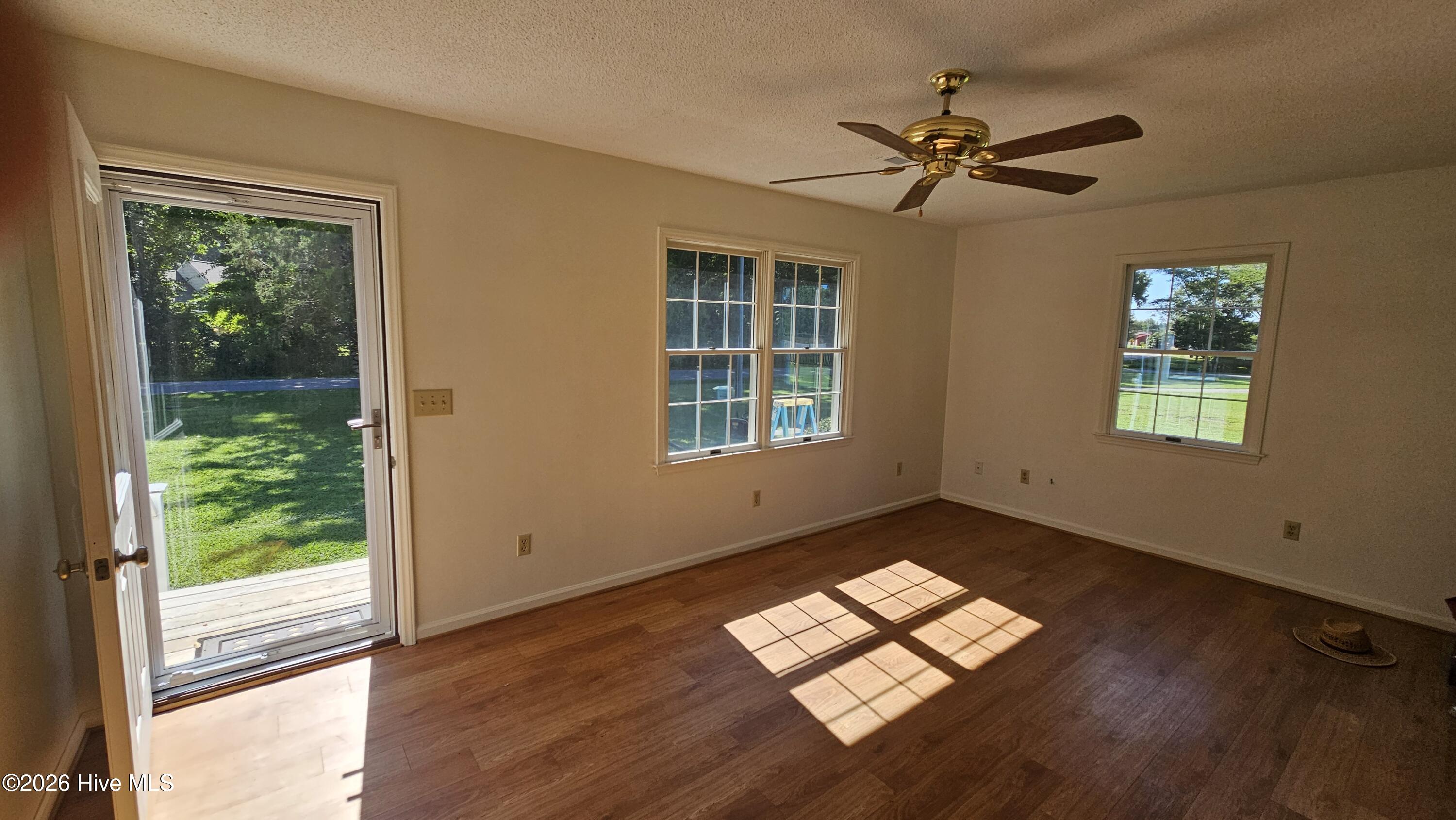 145 Launch Landing Road Moyock, NC 27958 - Photo 11 of 22 Gallery Image 11