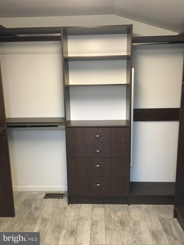 9119 Buckner Road Alexandria, VA 22309 - Photo 18 of 32