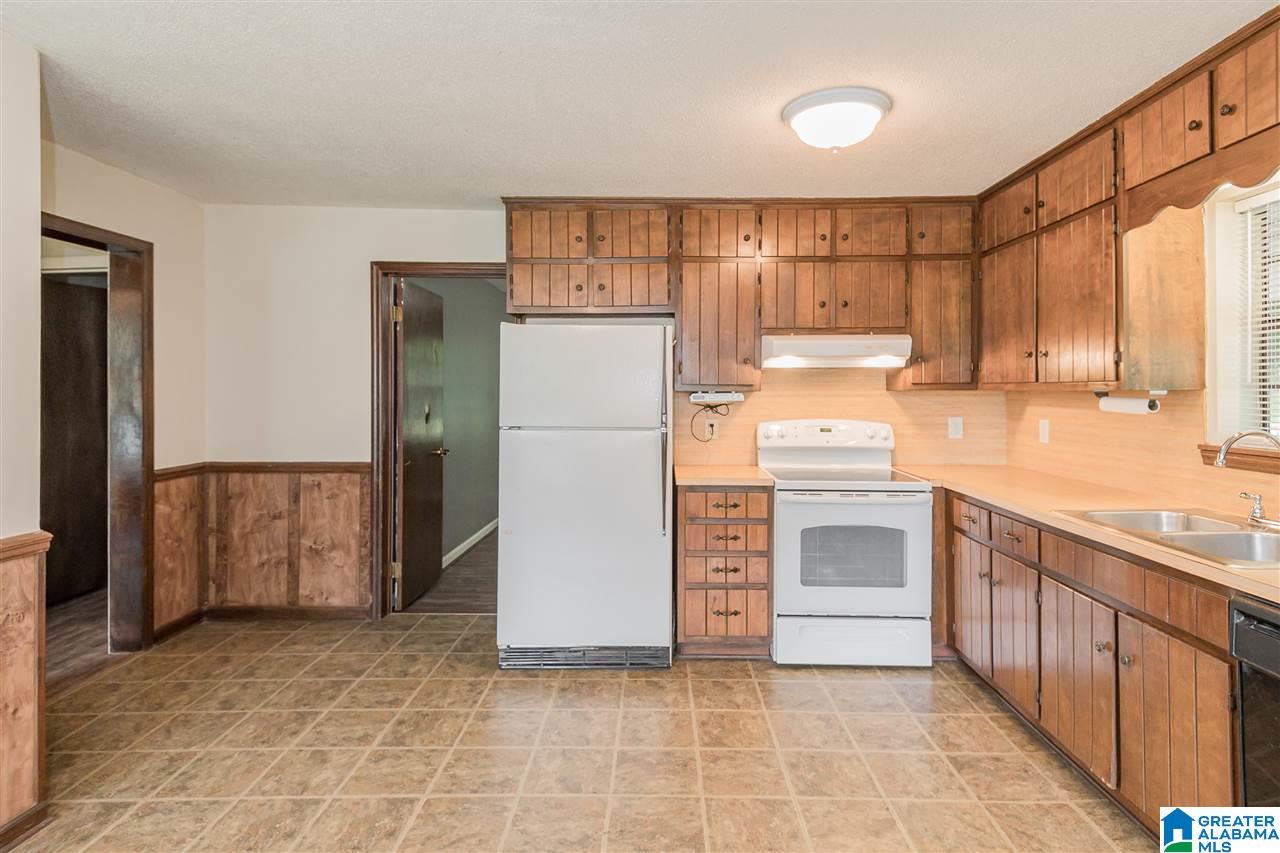 8287 Old Tennessee Pike Road Pinson, AL 35126 - Photo 12 of 31
