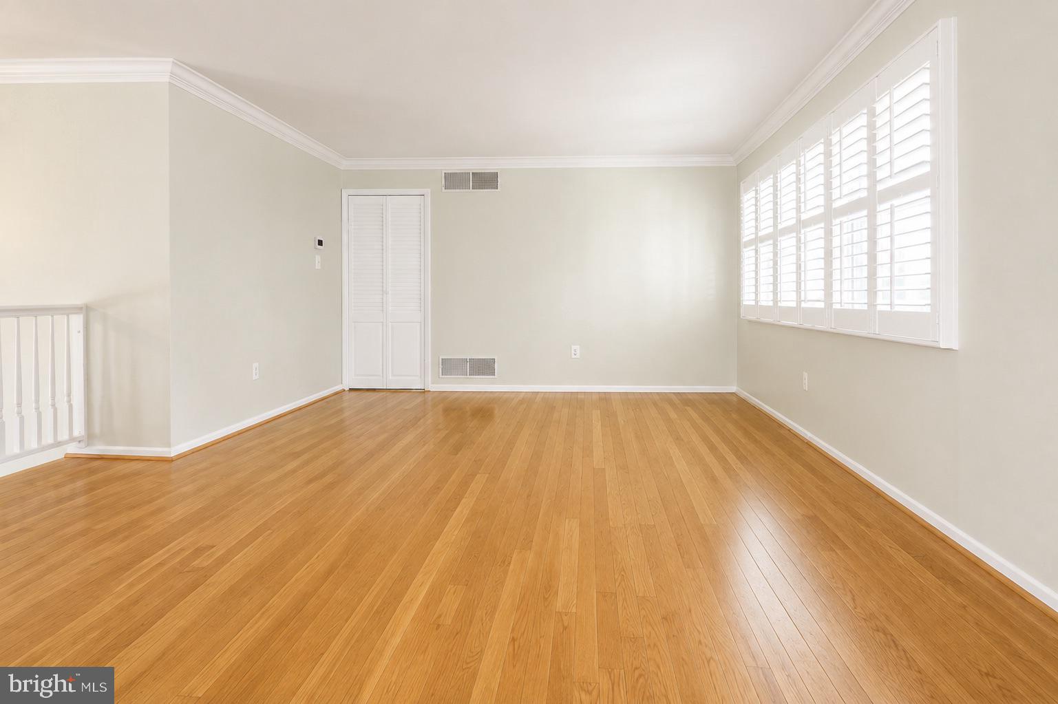 316 Leyton Road Reisterstown, MD 21136 - Photo 5 of 30 Living room