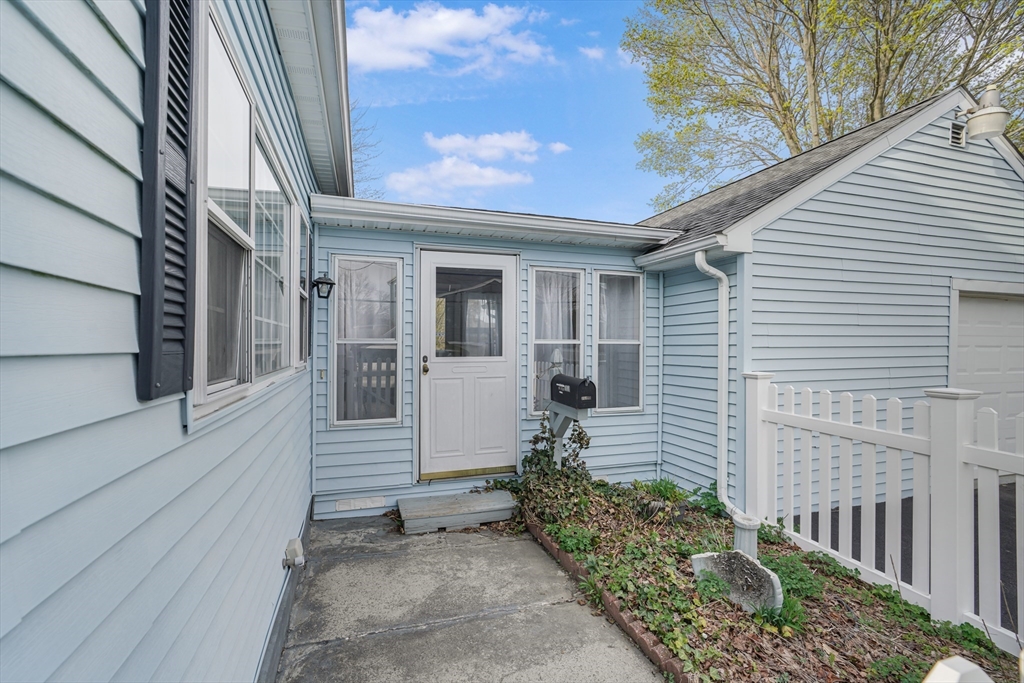 96 Star Street Fall River, MA 02724 - Photo 29 of 41