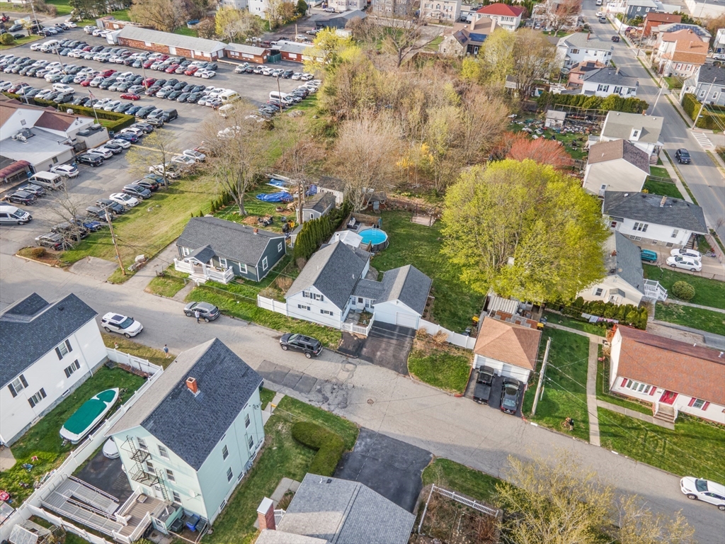 96 Star Street Fall River, MA 02724 - Photo 4 of 41