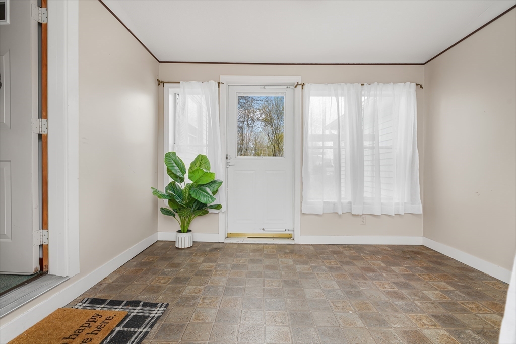 96 Star Street Fall River, MA 02724 - Photo 7 of 41