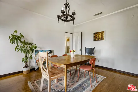 $1,995,000 | 844 South Curson Avenue, Los Angeles, CA 90036