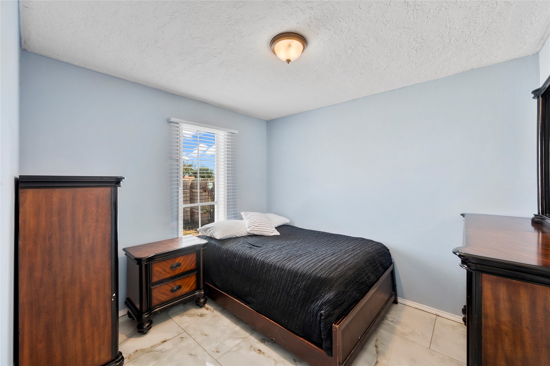 17006 Hall Shepperd Road Houston, TX 77049 - Photo 14 of 25 Second bedroom