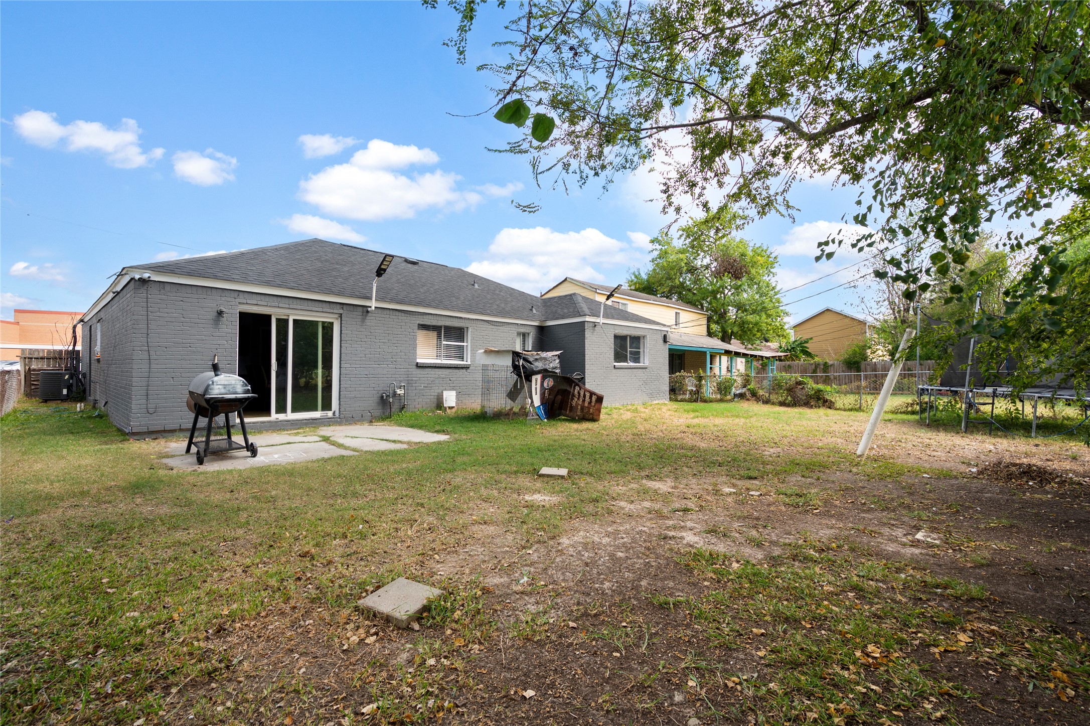 17006 Hall Shepperd Road Houston, TX 77049 - Photo 17 of 25 Large backyard