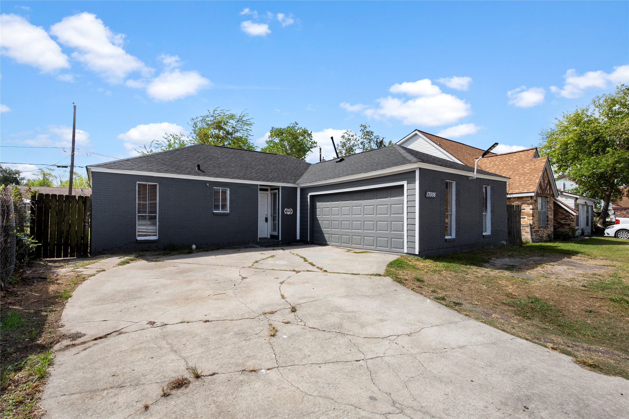 17006 Hall Shepperd Road Houston, TX 77049 - Photo 3 of 25 No restrictions in this neighborhood