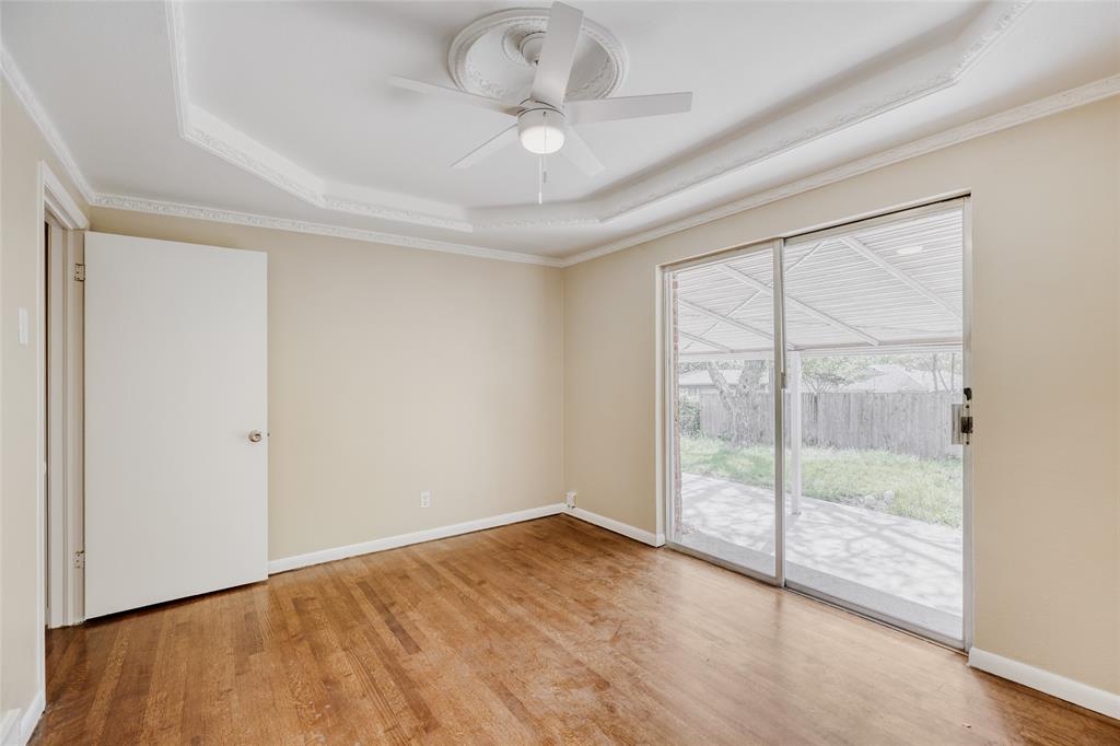 6612 East Mockingbird Lane Dallas, TX 75214 - Photo 16 of 28 a view of an empty room with a window