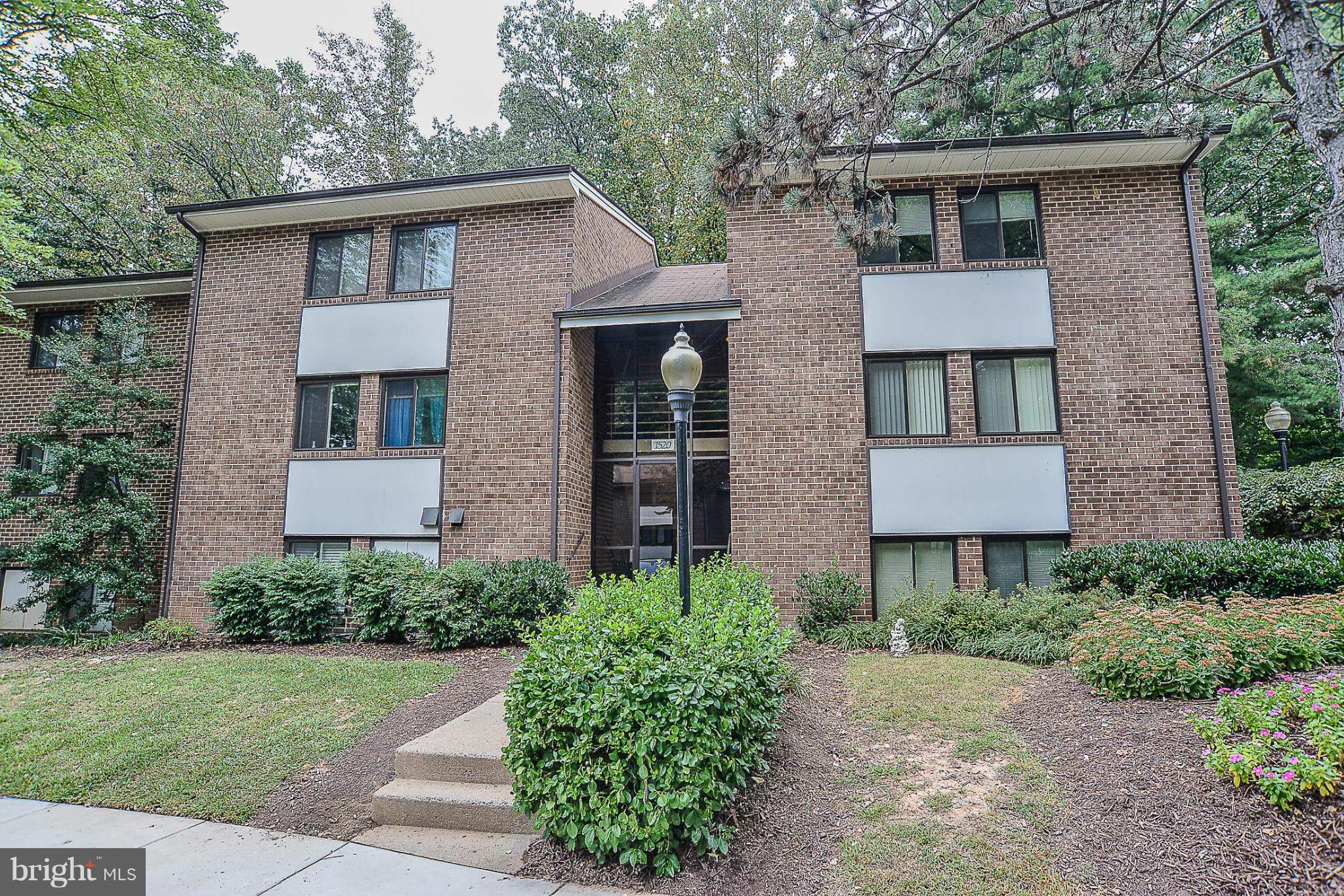 1520 Northgate Square, Unit 21B Reston, VA 20190 - Photo 19 of 19 Exterior (Front)