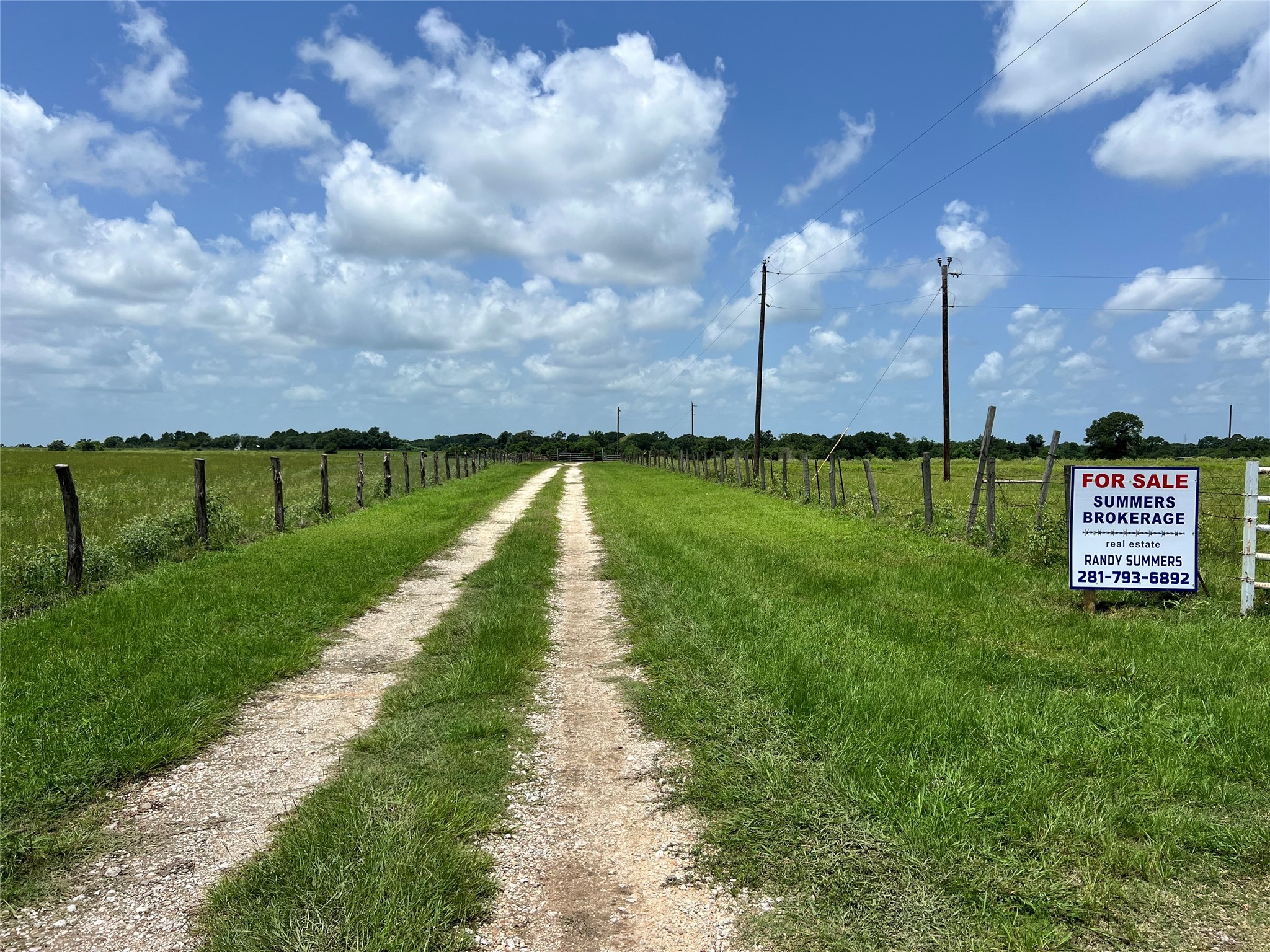 20573 Fontenot Lane Hempstead, TX 77445 - Photo 6 of 36 a view of a lake with a big yard