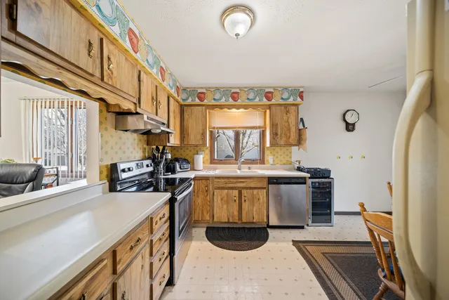 $125,000 | 5811 36th Ave Court, Moline, IL 61265