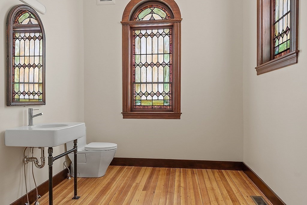 19 Walnut Street Maynard, MA 01754 - Photo 12 of 18