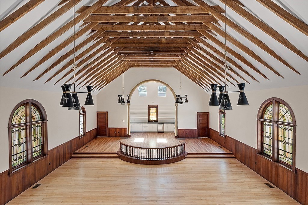 19 Walnut Street Maynard, MA 01754 - Photo 13 of 18