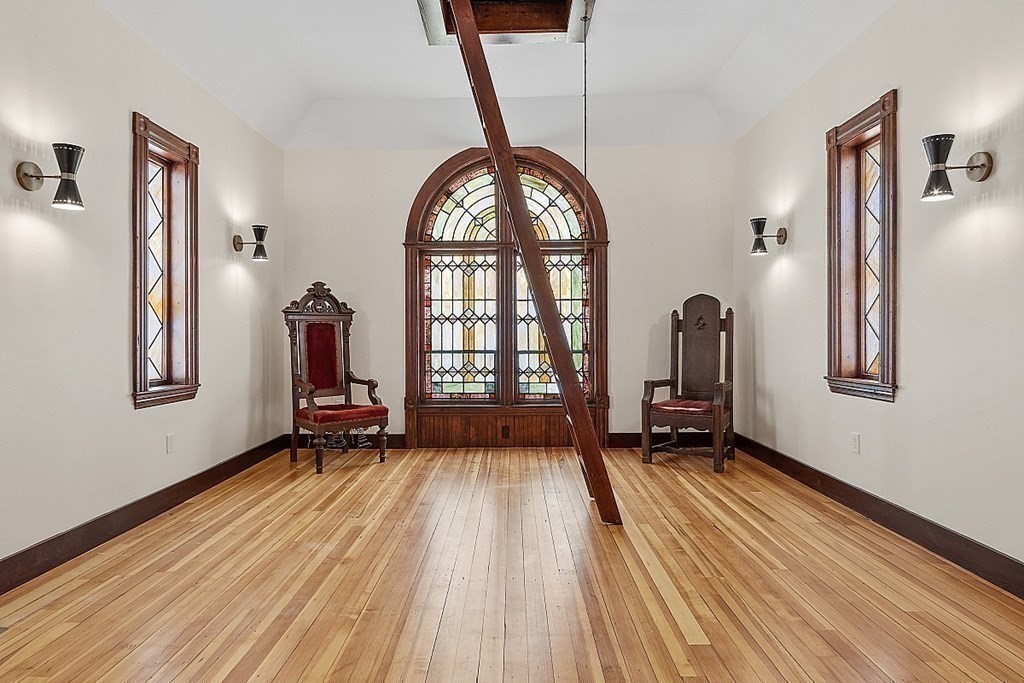 19 Walnut Street Maynard, MA 01754 - Photo 15 of 18