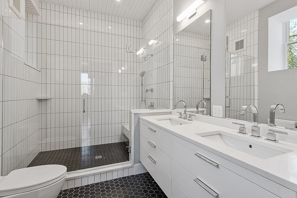 19 Walnut Street Maynard, MA 01754 - Photo 8 of 18