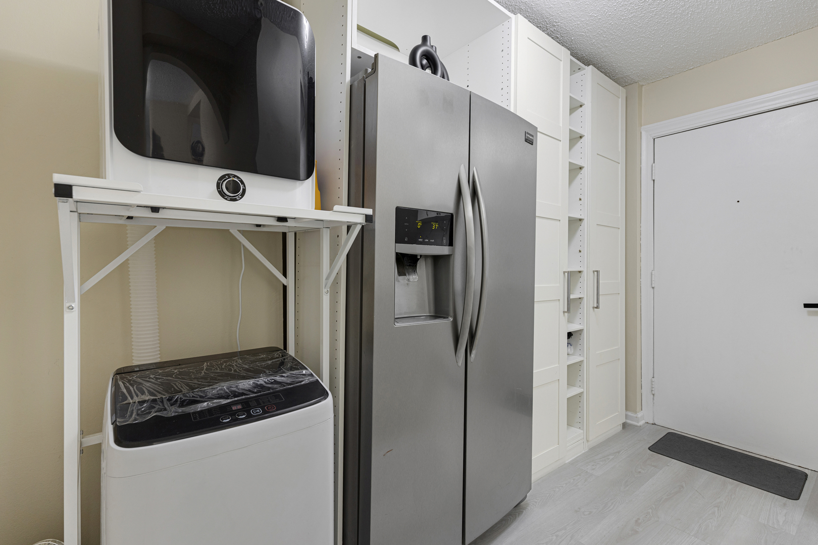 1043 South York Road, Unit 209 Bensenville, IL 60106 - Photo 12 of 21