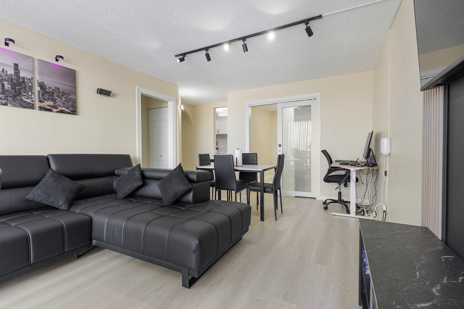 1043 South York Road, Unit 209 Bensenville, IL 60106 - Photo 6 of 21