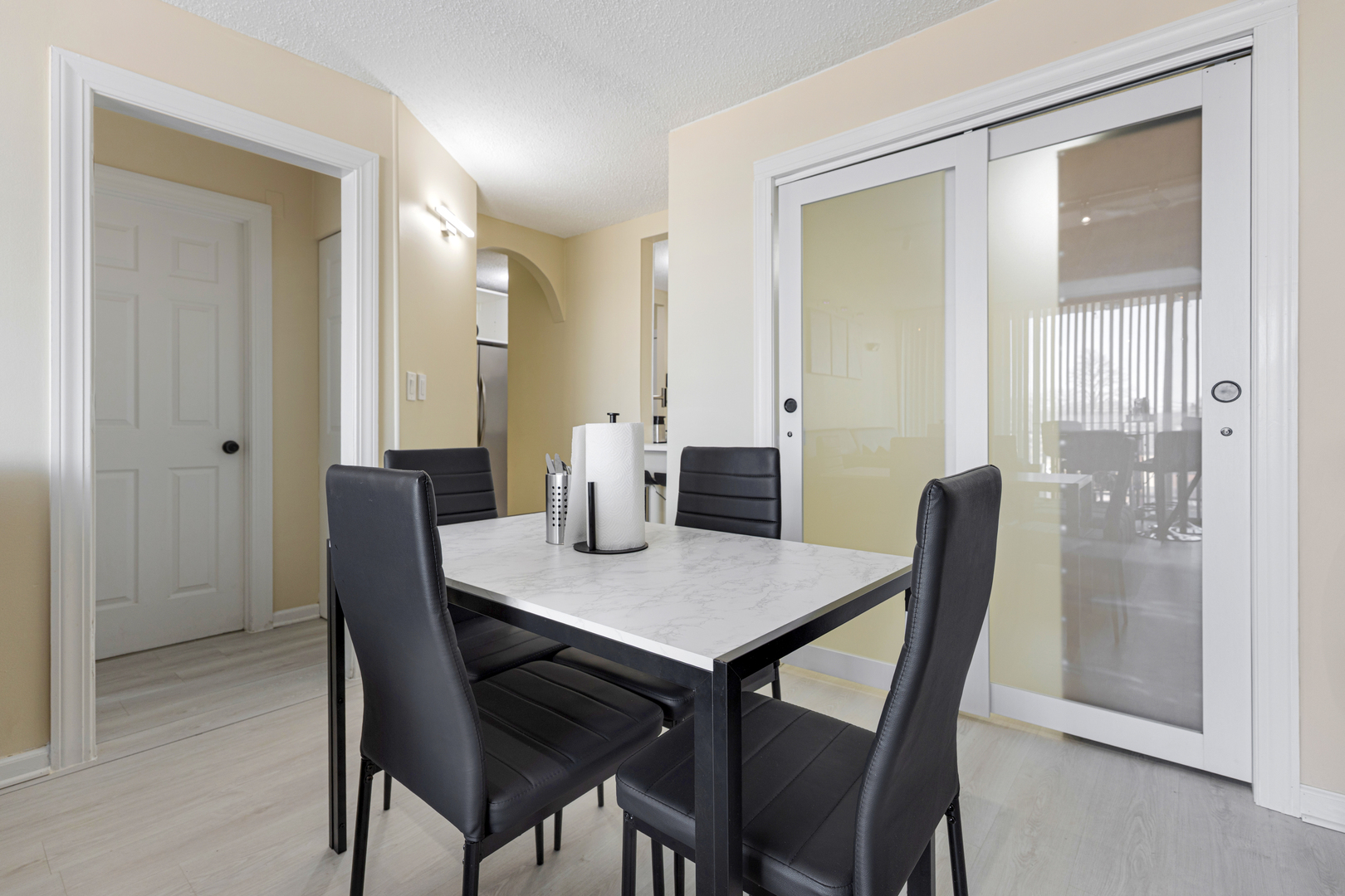 1043 South York Road, Unit 209 Bensenville, IL 60106 - Photo 8 of 21