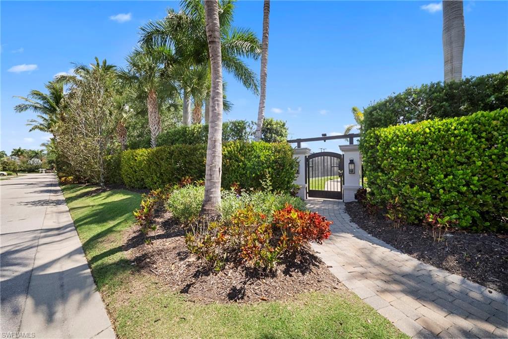 8030 Signature Club Circle, Unit 102 Naples, FL 34113 - Photo 37 of 46