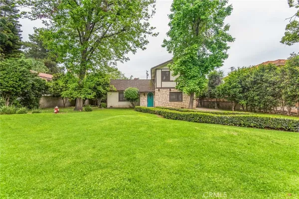 $6,800 | 610 Woodward Boulevard, Pasadena, CA 91107