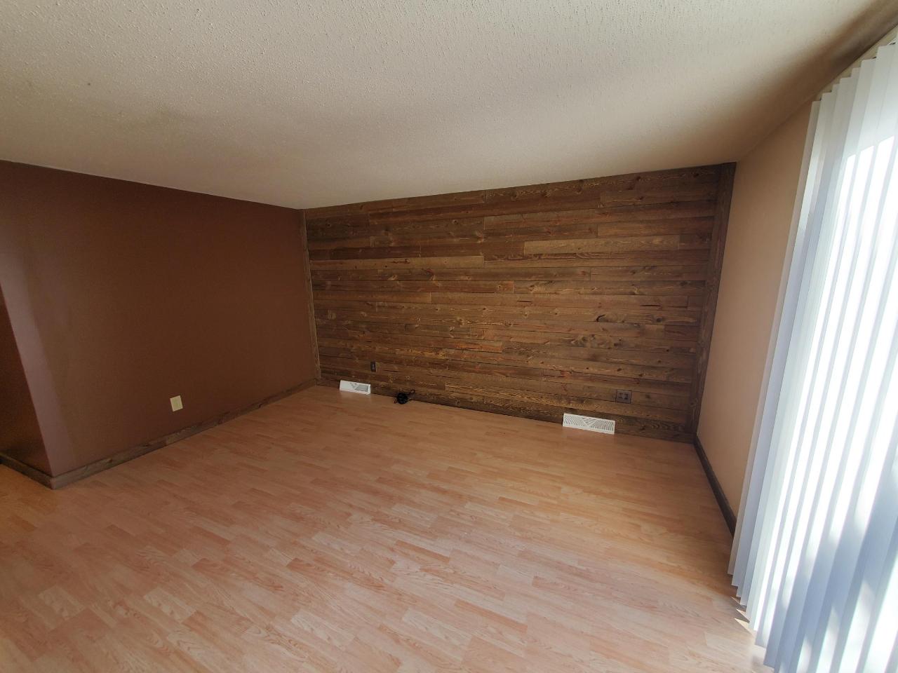 713 Coon Street Rhinelander, WI 54501 - Photo 5 of 13 Gallery Image 5