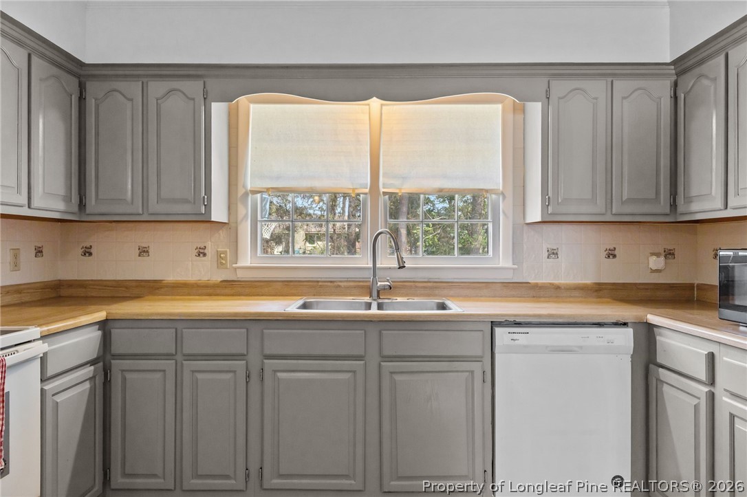 908 Ruton Court Fayetteville, NC 28303 - Photo 12 of 29
