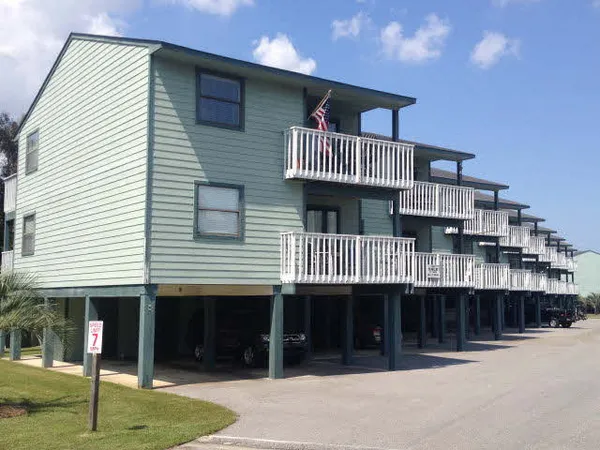 $900 | 25861 Canal Road, Unit 83, Orange Beach, AL 36561