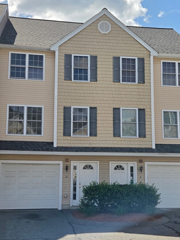 417 Hildreth Street, Unit 6 Lowell, MA 01850 - Photo 1 of 10