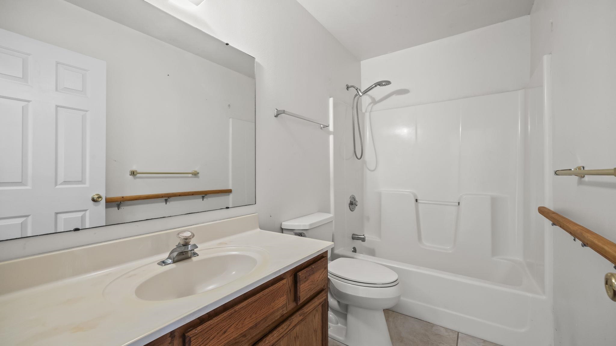 522 West Amanda Avenue Foley, AL 36535 - Photo 25 of 42 Bathroom