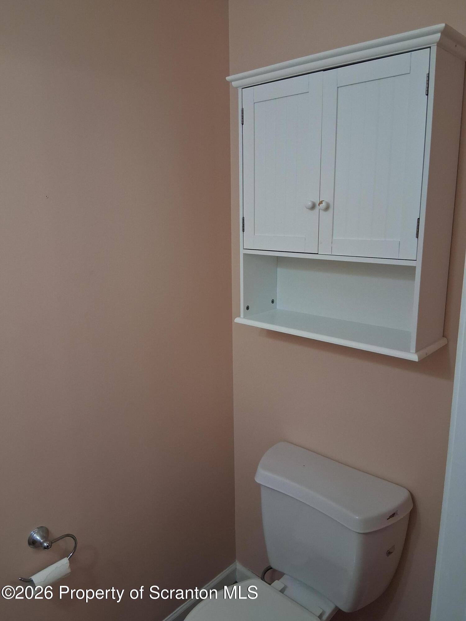 512 South Keyser Avenue Scranton, PA 18504 - Photo 34 of 42 a bathroom with a toilet