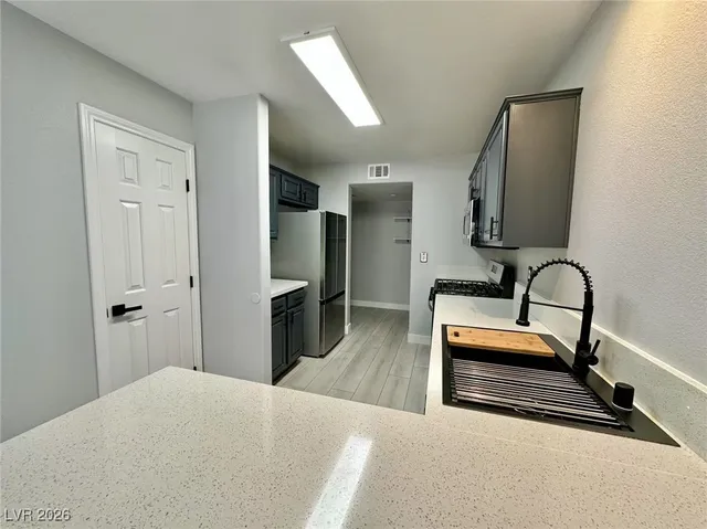 $1,950 | 1616 Coyote Run Drive, Henderson, NV 89014