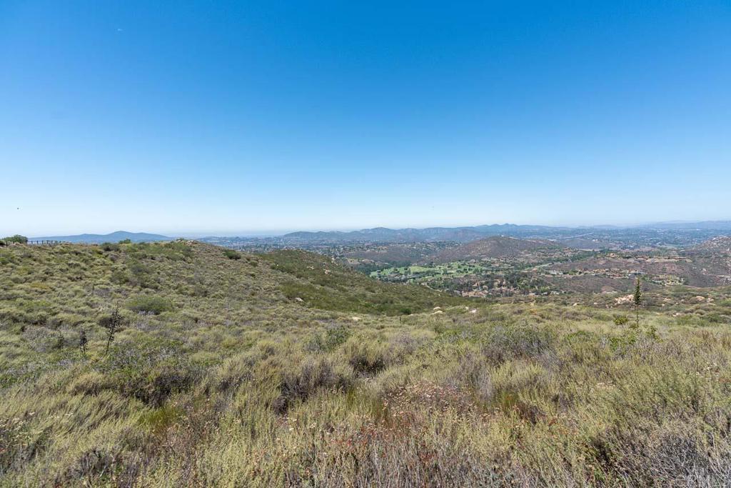 18055 Sunset Point Poway, CA 92064 - Photo 39 of 39 a view of a city with lush green forest