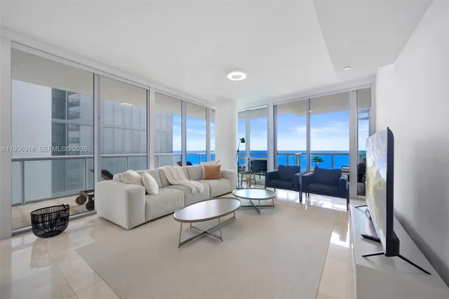 $15,200 | 17121 Collins Avenue, Unit 1508, Sunny Isles Beach, FL 33160